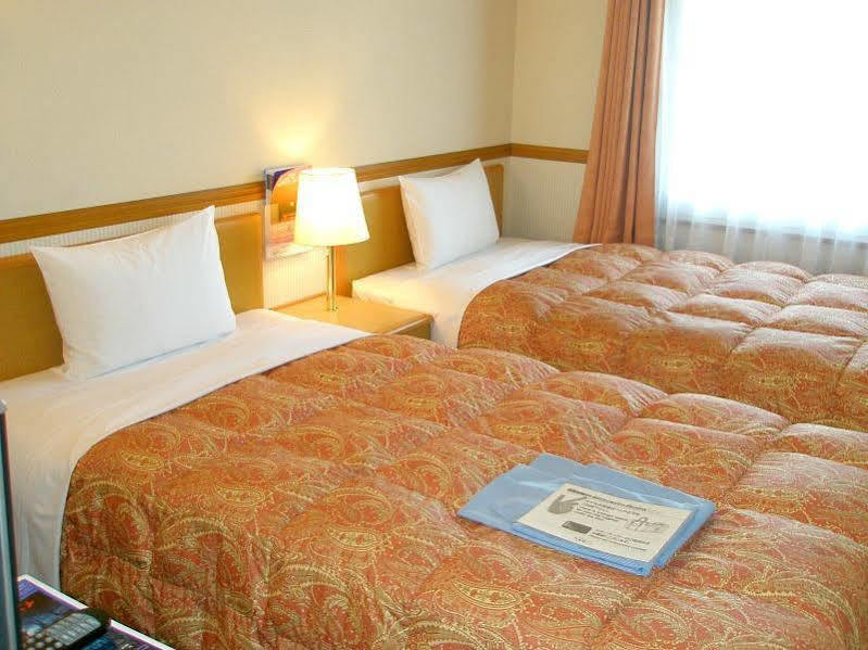Toyoko Inn Hokkaido Sapporo-Eki Minami-Guchi Экстерьер фото